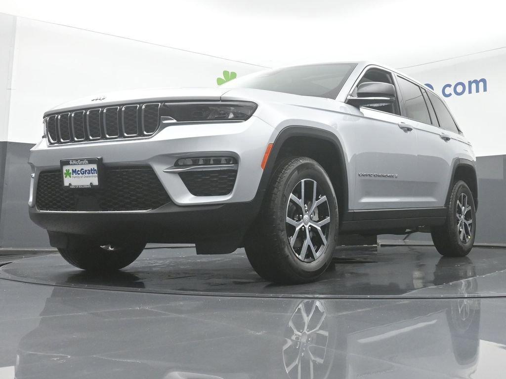 2024 Jeep Grand Cherokee Vehicle Photo in Cedar Rapids, IA 52402