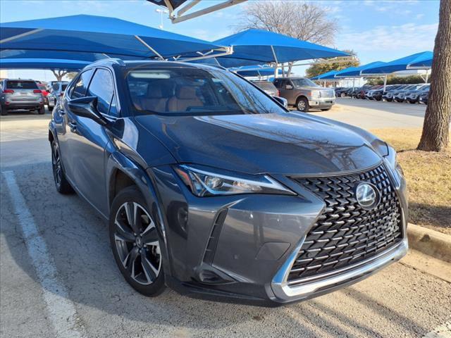 Cab Top & A-Pillar | Lexus UX 200 LUXURY 2022 Cab Top & A-Pillar | Lexus UX 200 LUXURY 2022