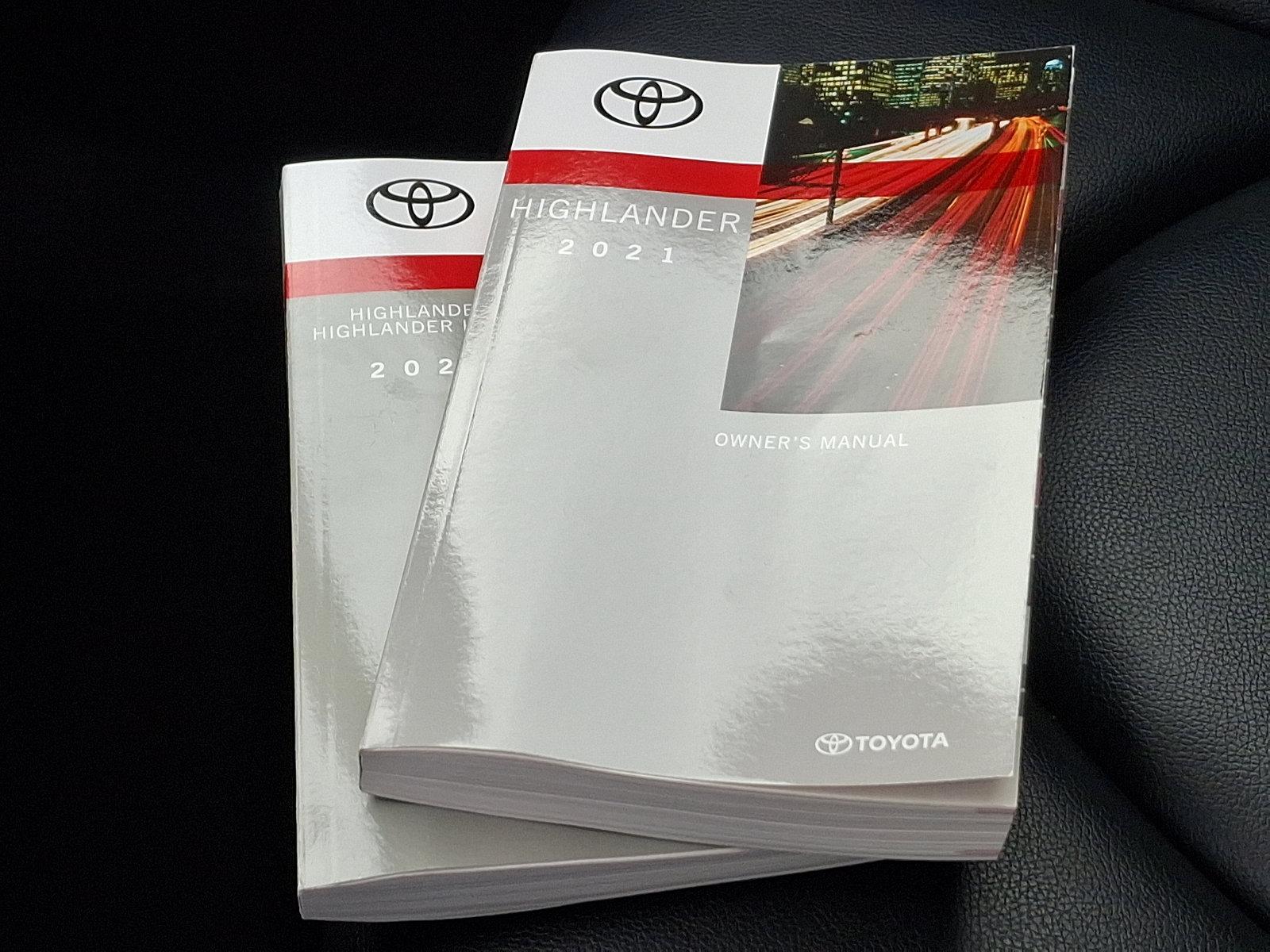 2021 Toyota Highlander Vehicle Photo in Trevose, PA 19053