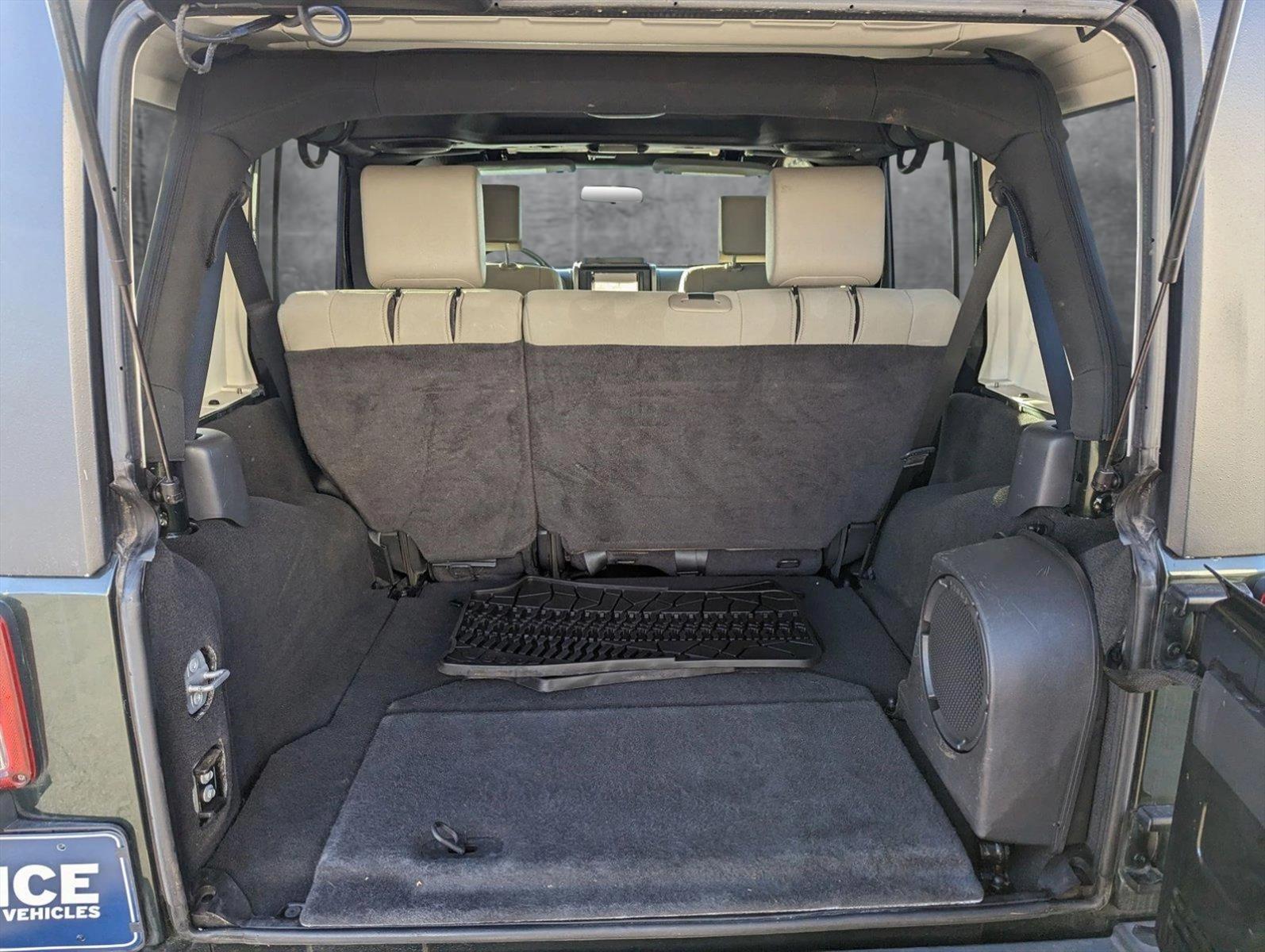 2010 Jeep Wrangler Unlimited Vehicle Photo in Spokane Valley, WA 99212