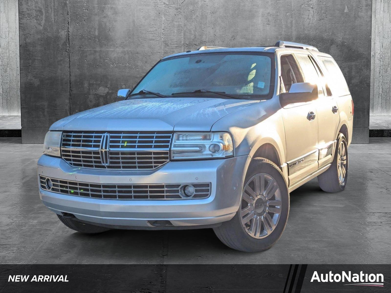 2013 Lincoln Navigator Vehicle Photo in Pembroke Pines , FL 33027