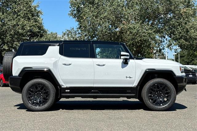 2024 GMC HUMMER EV SUV Vehicle Photo in ELK GROVE, CA 95757-8703