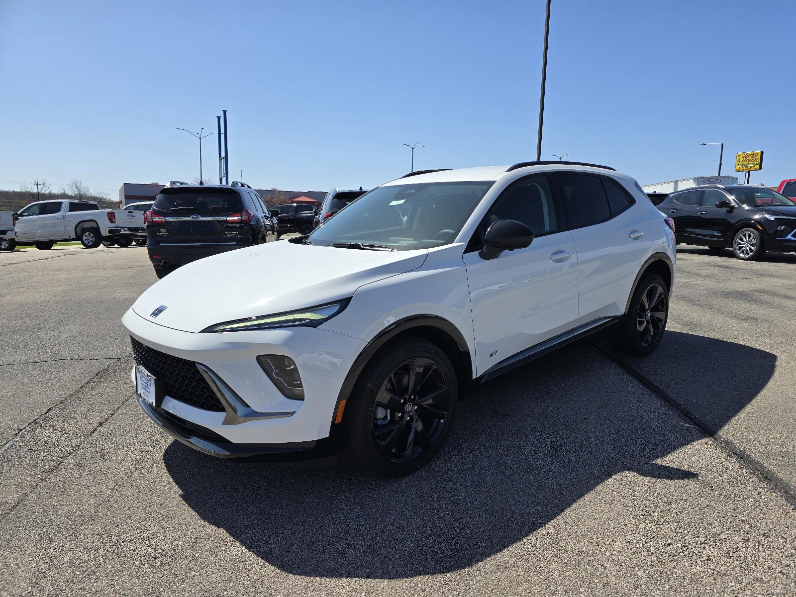 2025 Buick Envision Vehicle Photo in Rolla, MO 65401