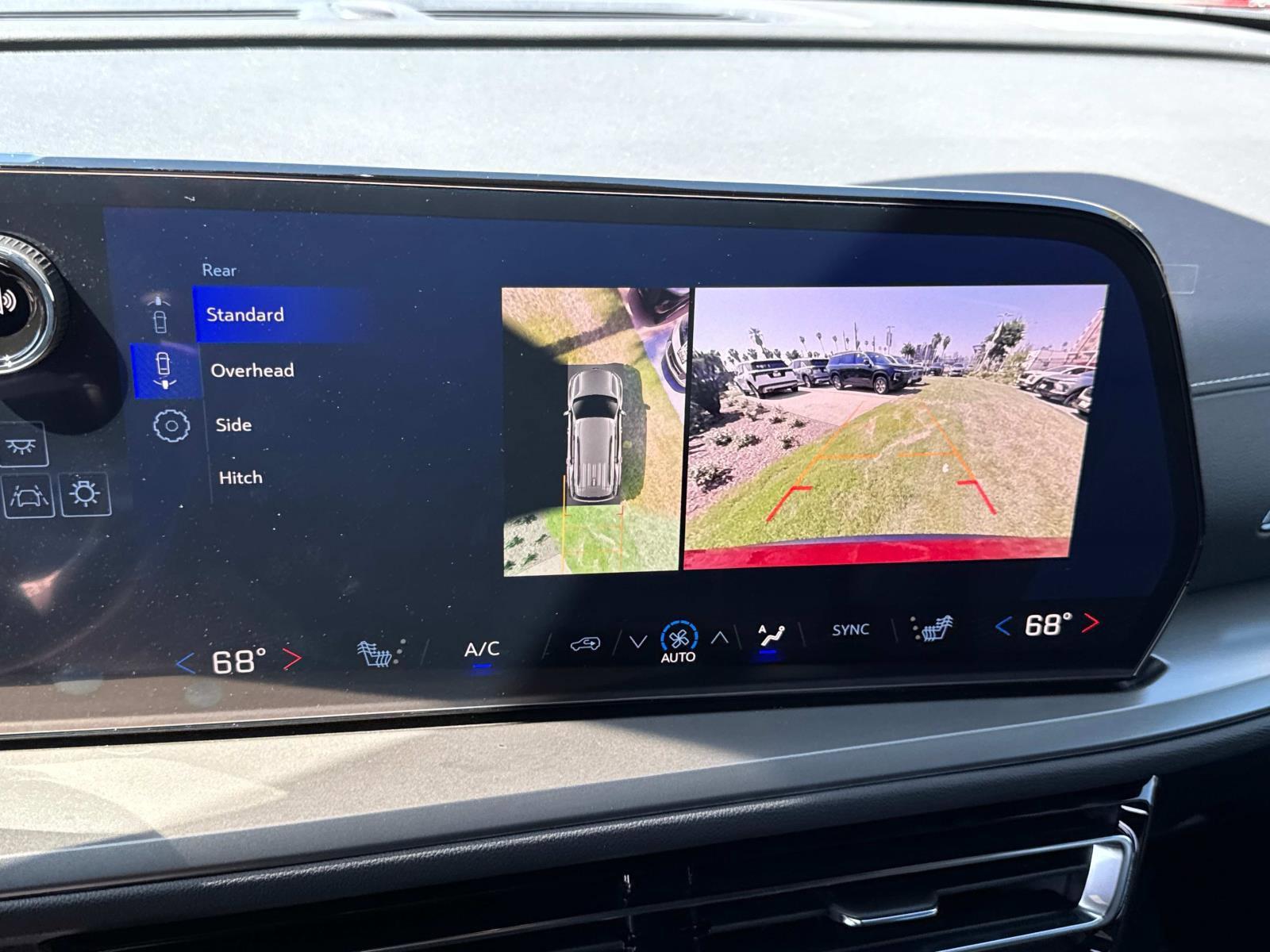 2025 Chevrolet Traverse Vehicle Photo in LOS ANGELES, CA 90007-3794