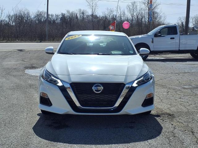 Used 2022 Nissan Altima SV with VIN 1N4BL4DW2NN311838 for sale in Monroe, MI