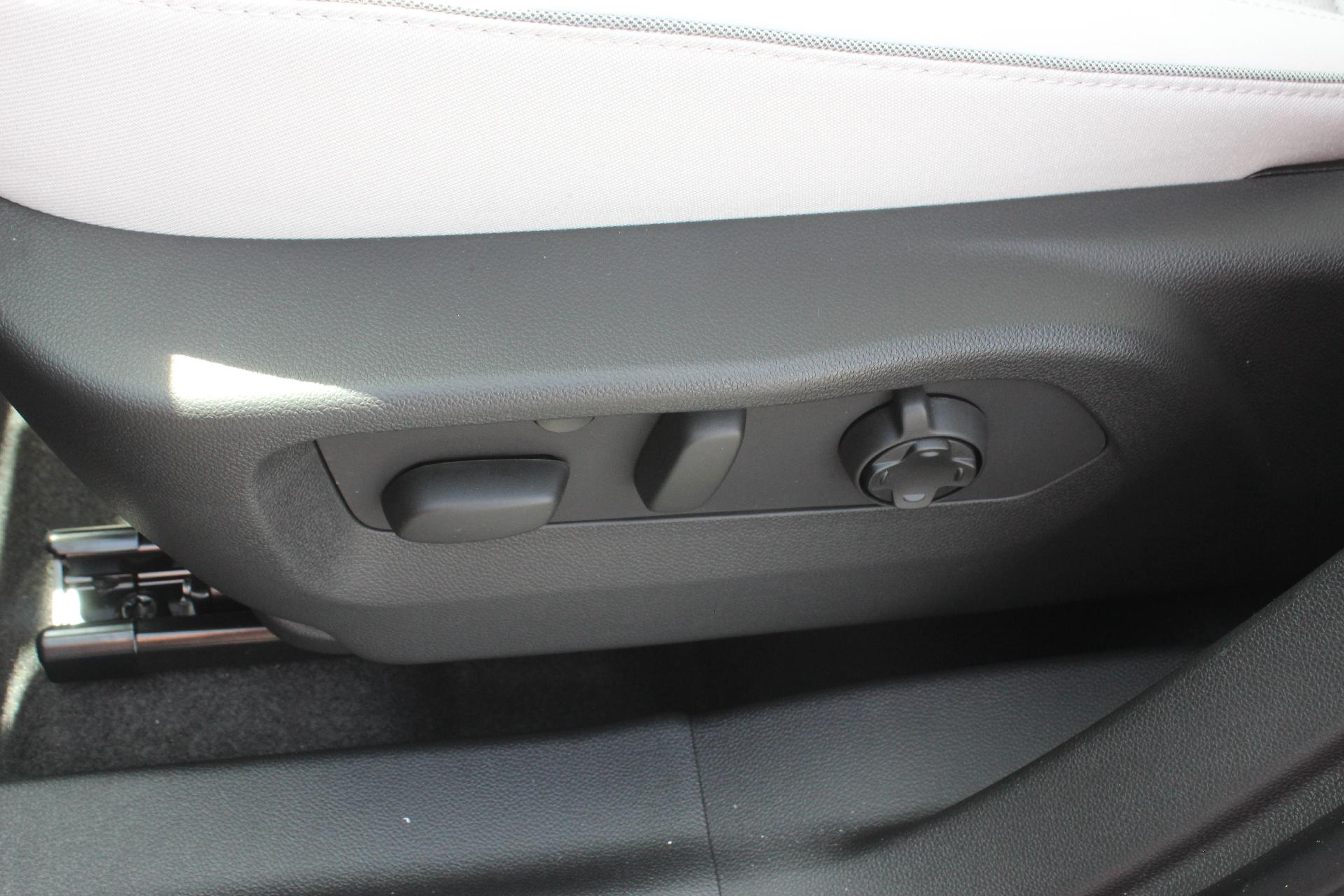 2025 Buick Envision Vehicle Photo in AURORA, CO 80012-4011