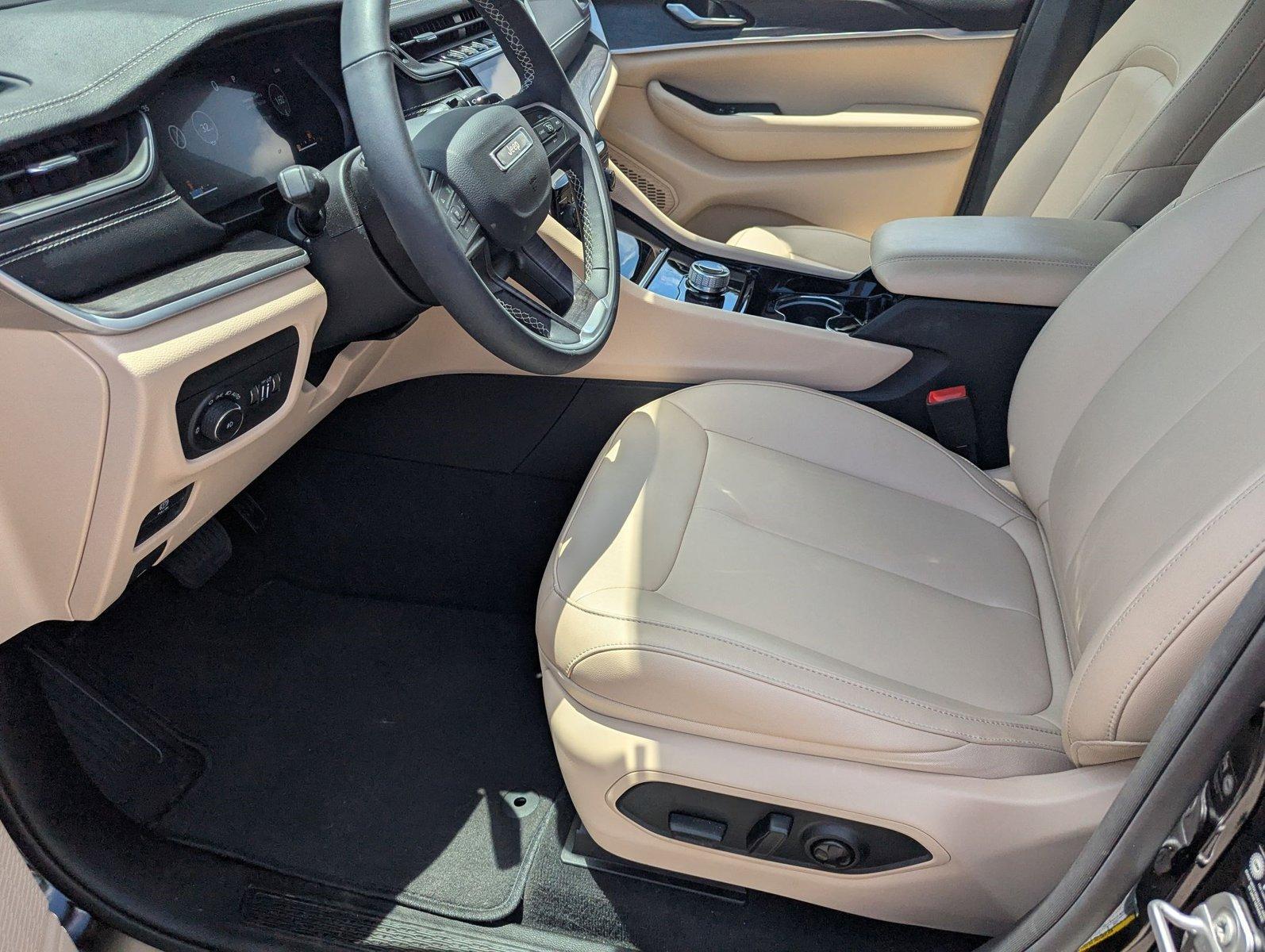 2023 Jeep Grand Cherokee Vehicle Photo in Delray Beach, FL 33444
