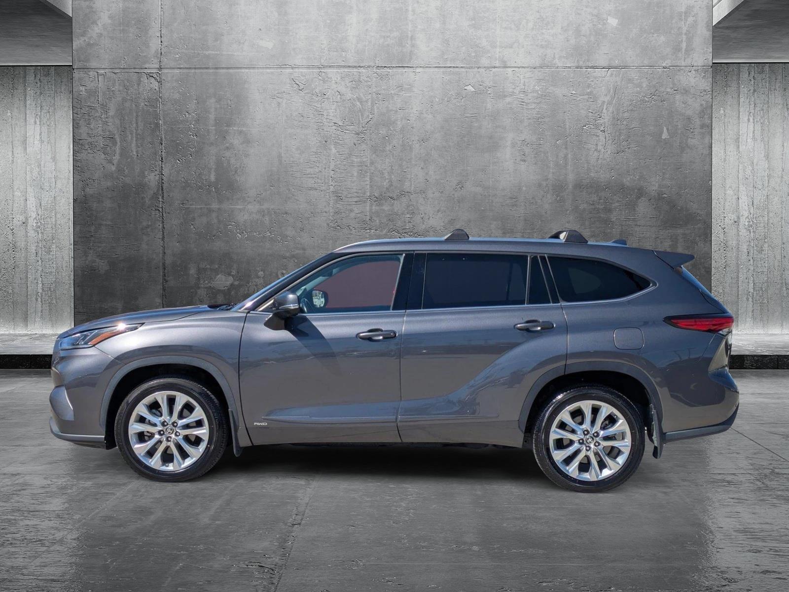 2022 Toyota Highlander Vehicle Photo in Tustin, CA 92782