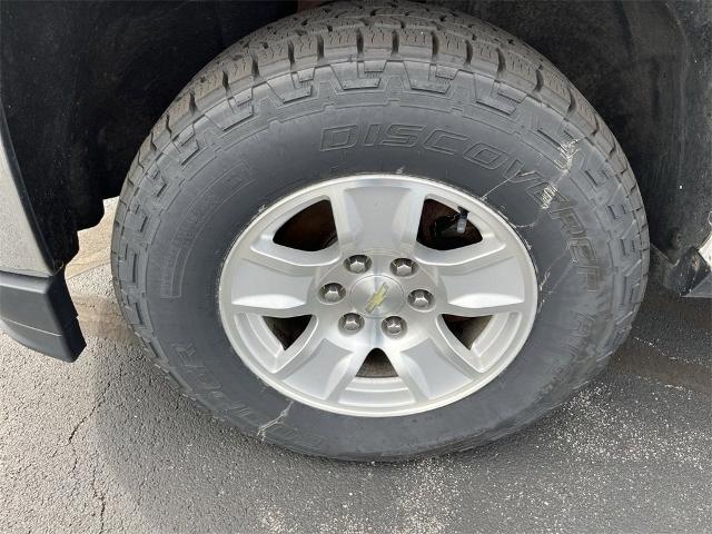 2017 Chevrolet Silverado 1500 Vehicle Photo in TULLY, NY 13159-3159