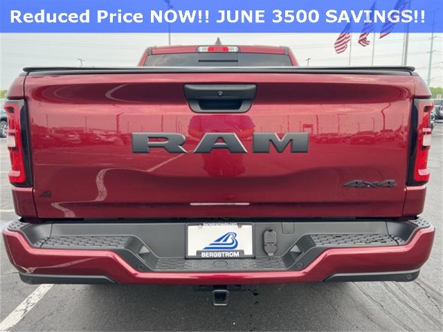 2025 Ram 1500 Vehicle Photo in GREEN BAY, WI 54304-5303