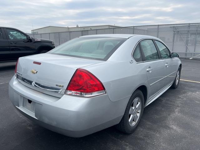 2009 Chevrolet Impala Vehicle Photo in GREEN BAY, WI 54304-5303