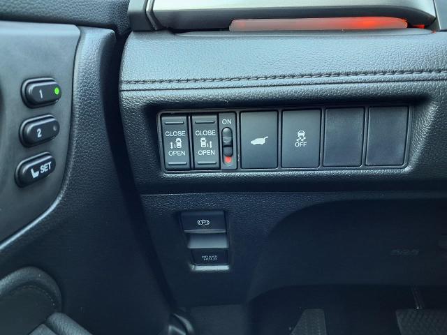 2025 Honda Odyssey Vehicle Photo in Oshkosh, WI 54904