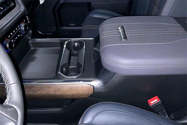 2025 Chevrolet Silverado 2500 HD Vehicle Photo in KANSAS CITY, MO 64114-4502