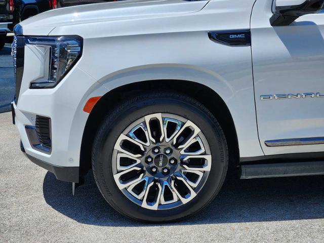 2023 GMC Yukon XL Vehicle Photo in DENTON, TX 76210-9321