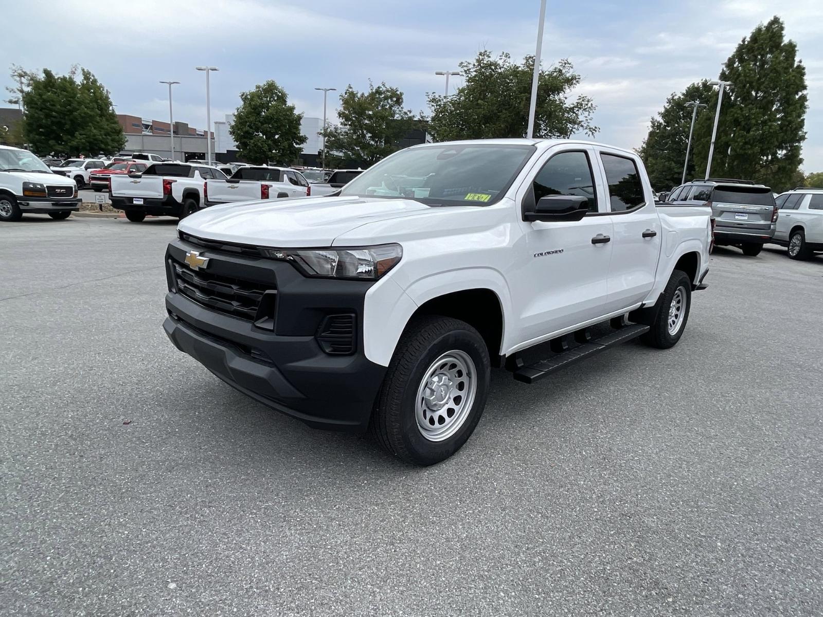 2024 Chevrolet Colorado Vehicle Photo in BENTONVILLE, AR 72712-4322