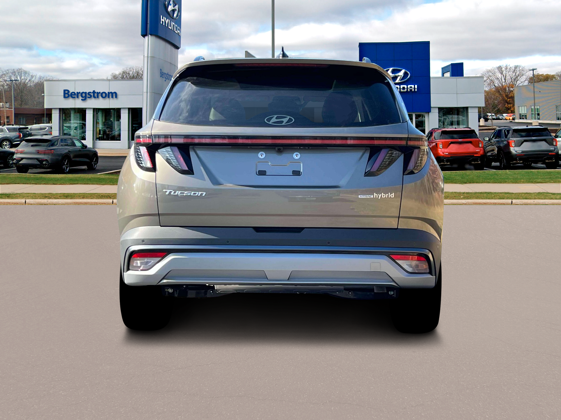 2025 Hyundai TUCSON Hybrid Vehicle Photo in Green Bay, WI 54304