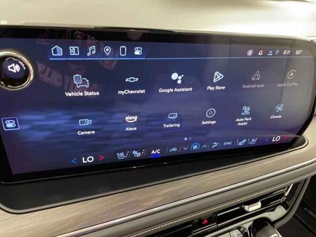 2025 Chevrolet Suburban Vehicle Photo in PHOENIX, AZ 85014-3381