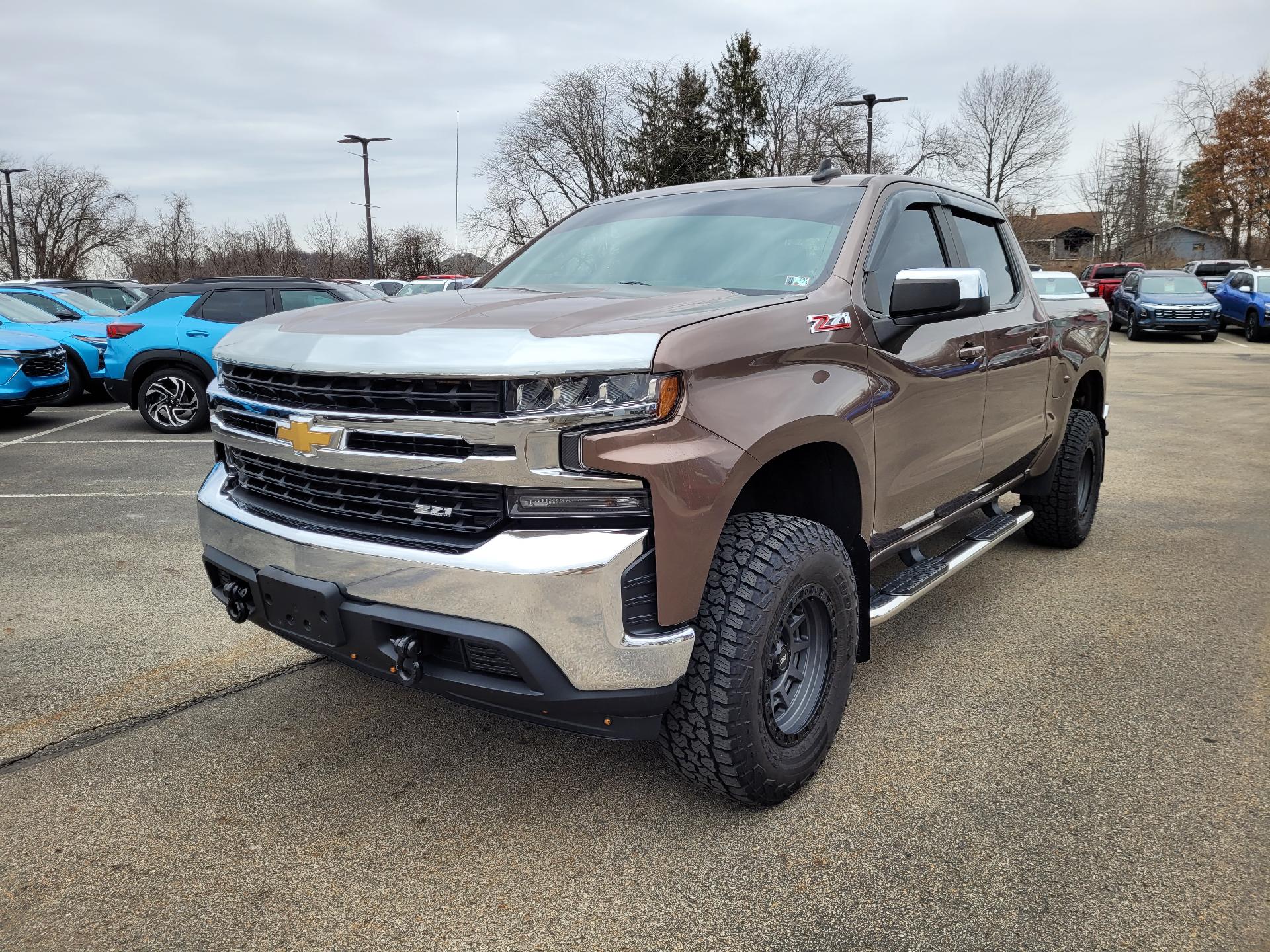 Used 2019 Chevrolet Silverado 1500 LT with VIN 3GCUYDED7KG240223 for sale in Mount Pleasant, PA