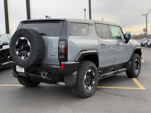 2024 GMC HUMMER EV SUV Vehicle Photo in COLUMBIA, MO 65203-3903