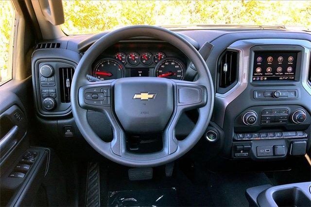 2024 Chevrolet Silverado 2500 HD Vehicle Photo in TOPEKA, KS 66609-0000