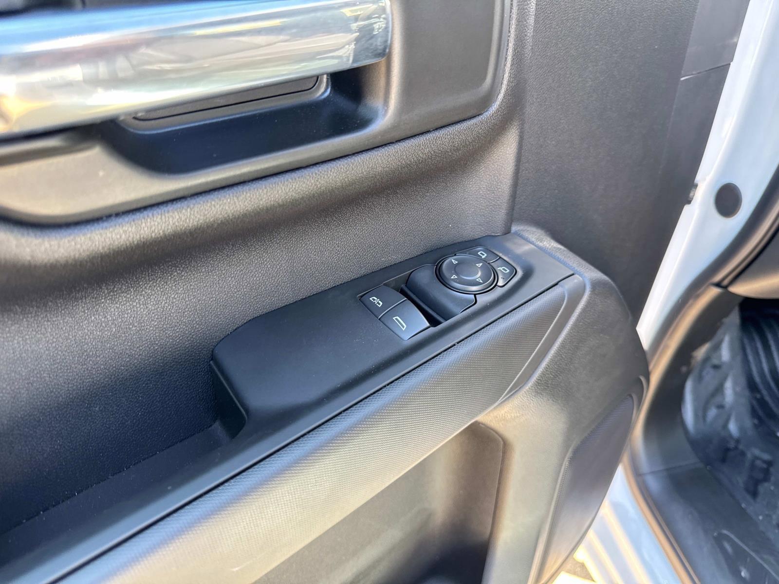 2025 Chevrolet Silverado 1500 Vehicle Photo in LOS ANGELES, CA 90007-3794