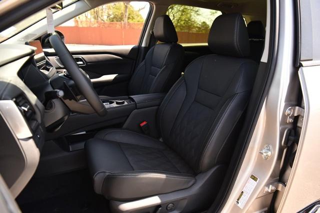 2025 Nissan Rogue Vehicle Photo in Ballwin, MO 63011