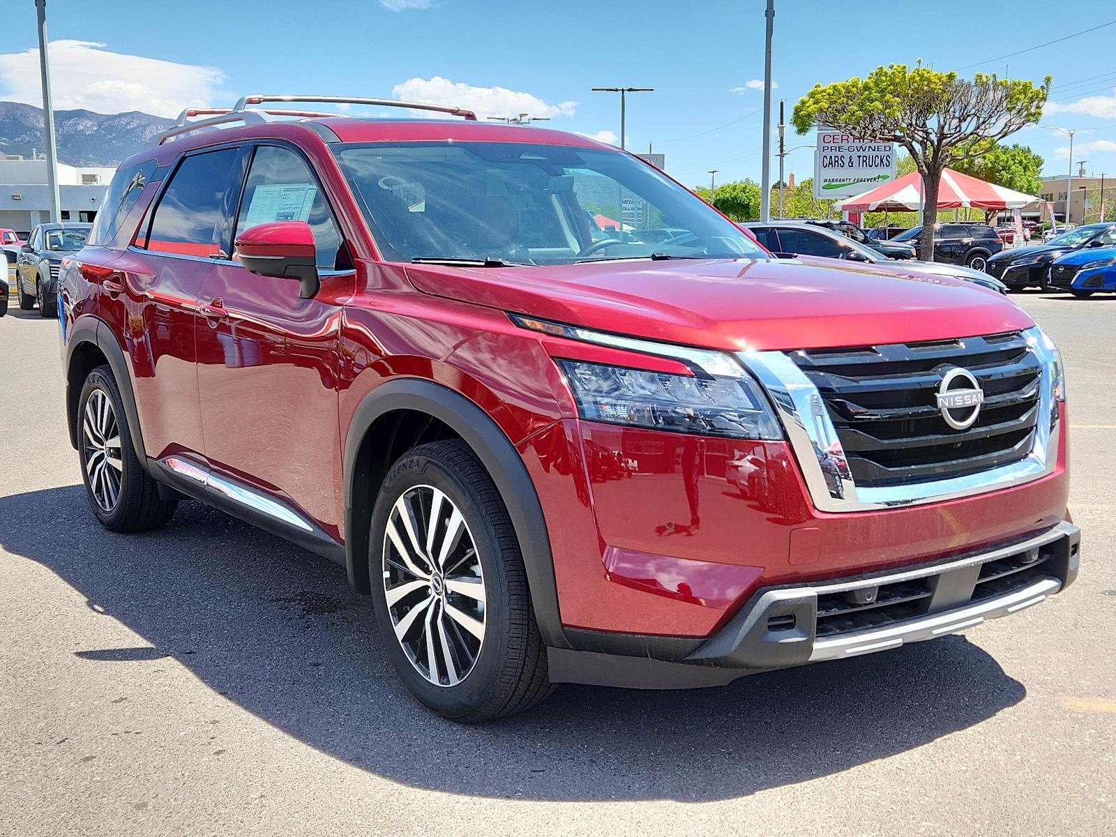 2025 Nissan Pathfinder Vehicle Photo in Albuquerque, NM 87110
