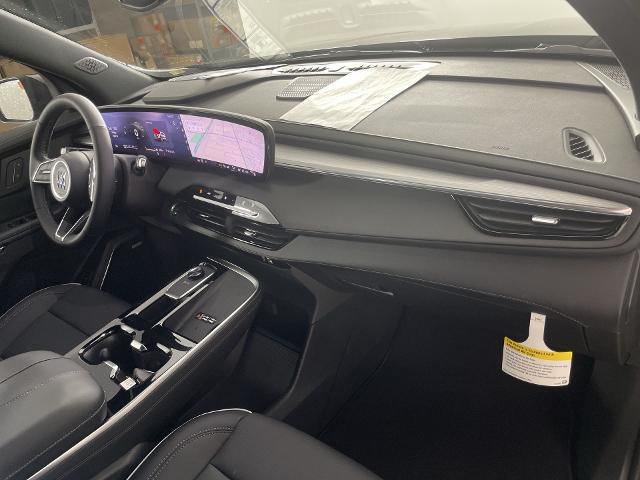 2025 Buick Enclave Vehicle Photo in GILBERT, AZ 85297-0402