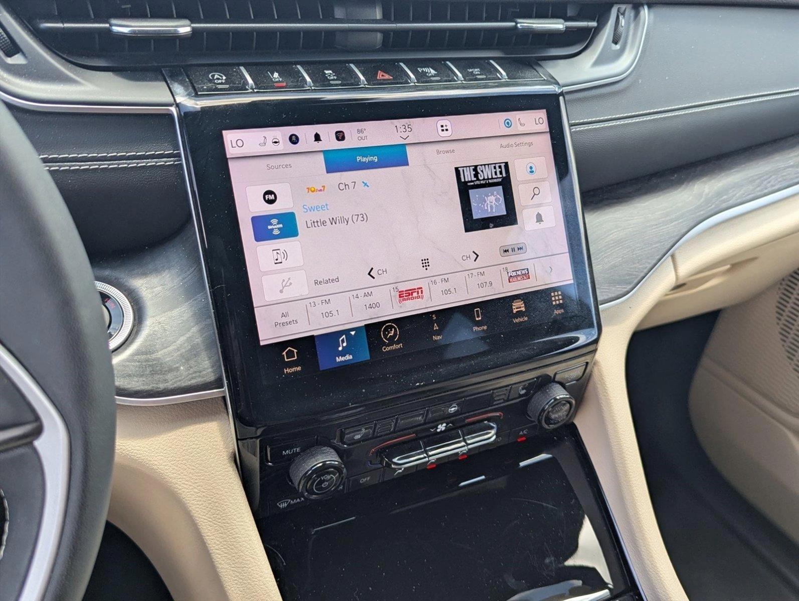 2023 Jeep Grand Cherokee Vehicle Photo in Delray Beach, FL 33444