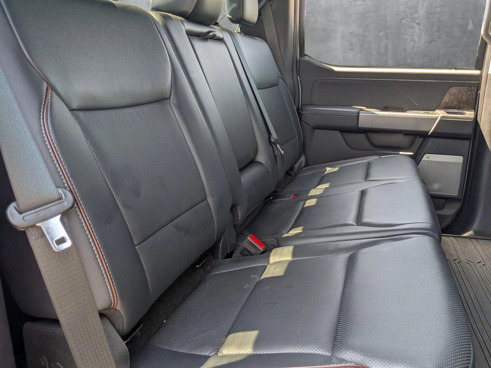 2024 Ford Super Duty F-250 SRW Vehicle Photo in St. Petersburg, FL 33713