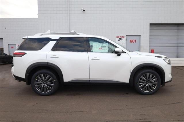 2025 Nissan Pathfinder Vehicle Photo in Hazelwood, MO 63042