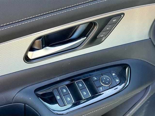 2025 Nissan Murano Vehicle Photo in Flemington, NJ 08822