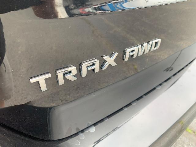 2022 Chevrolet Trax Vehicle Photo in MOON TOWNSHIP, PA 15108-2571