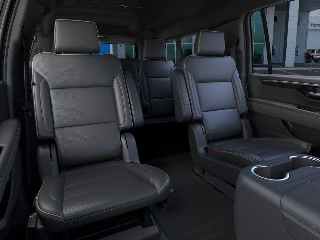 2025 Chevrolet Suburban Vehicle Photo in SELMA, TX 78154-1460