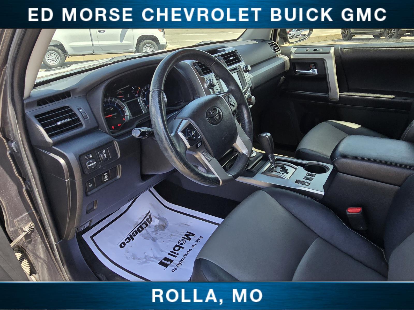 2017 Toyota 4Runner Vehicle Photo in Rolla, MO 65401