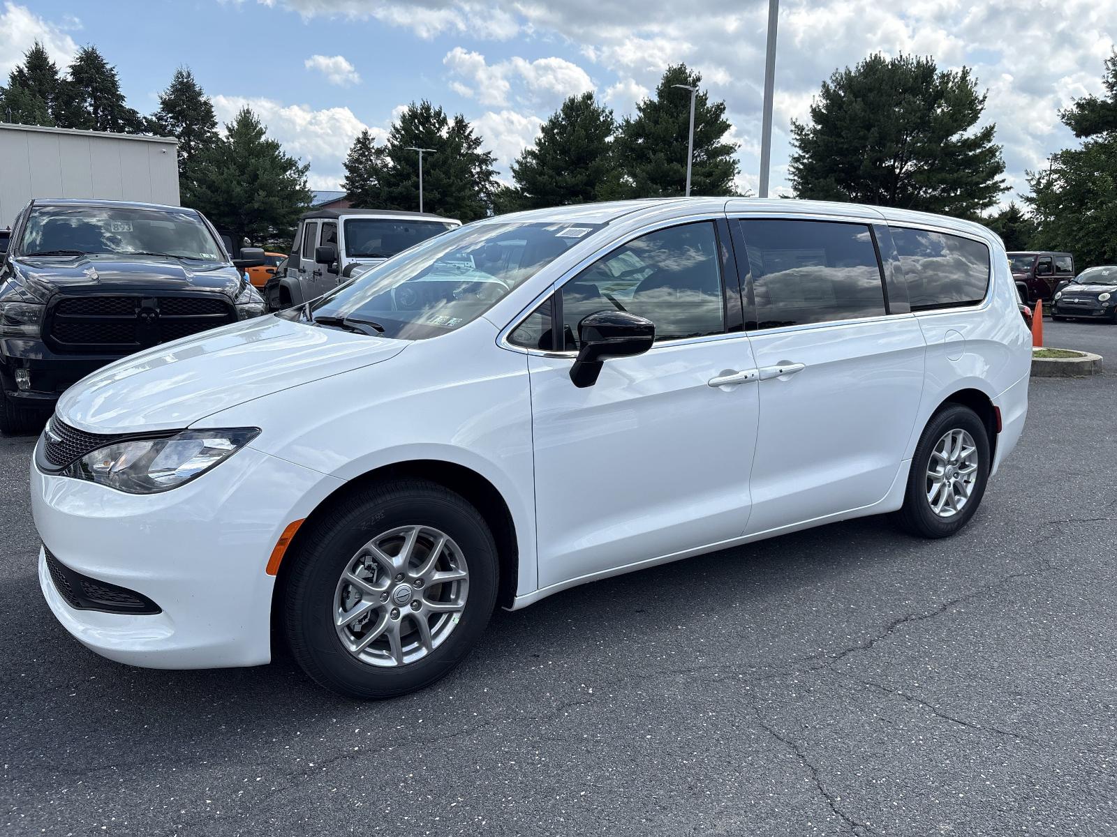 2025 Chrysler Voyager Vehicle Photo in Mechanicsburg, PA 17050-1707
