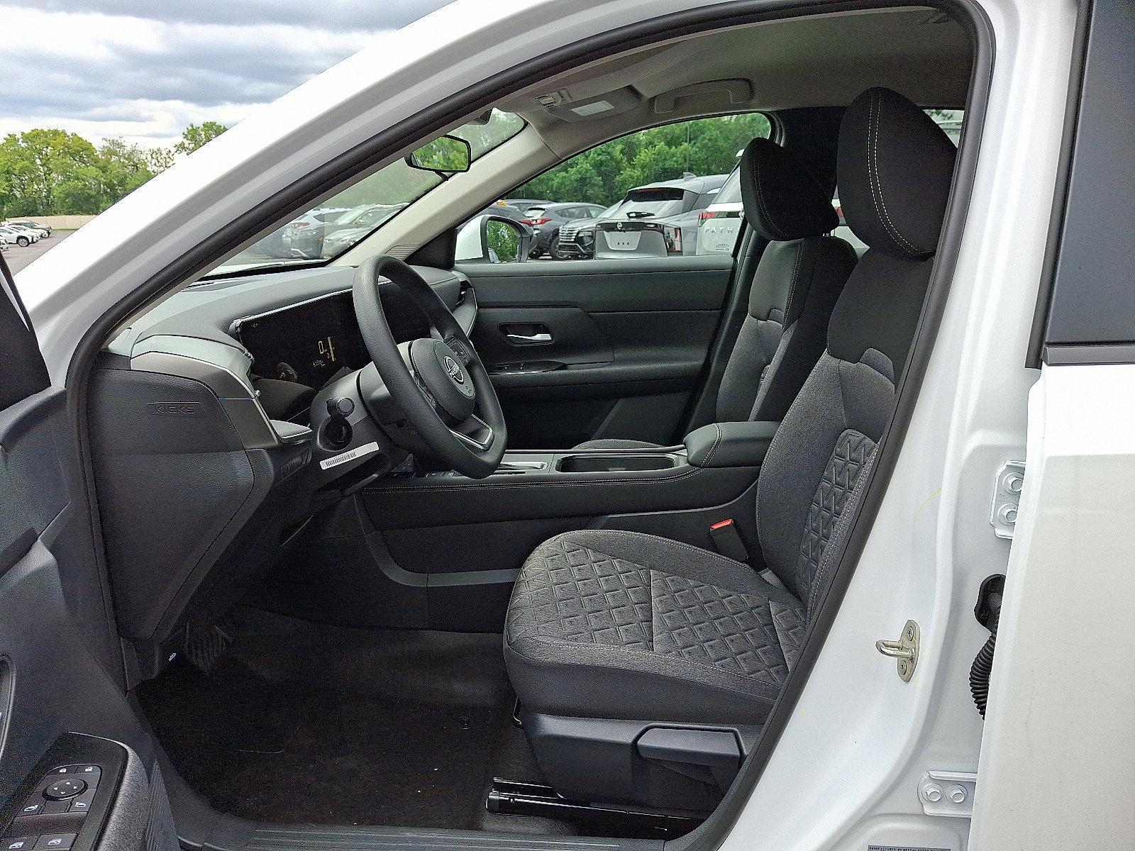 2025 Nissan Kicks Vehicle Photo in Mechanicsburg, PA 17050-2306
