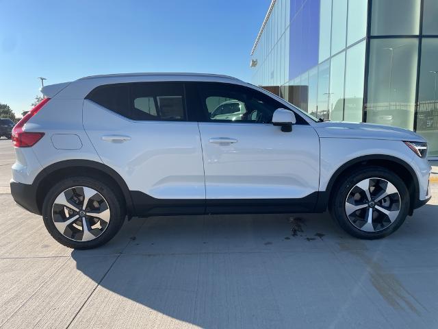 2025 Volvo XC40 Vehicle Photo in Grapevine, TX 76051