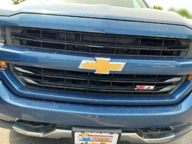 2017 Chevrolet Silverado 1500 Vehicle Photo in MASSENA, NY 13662-2255