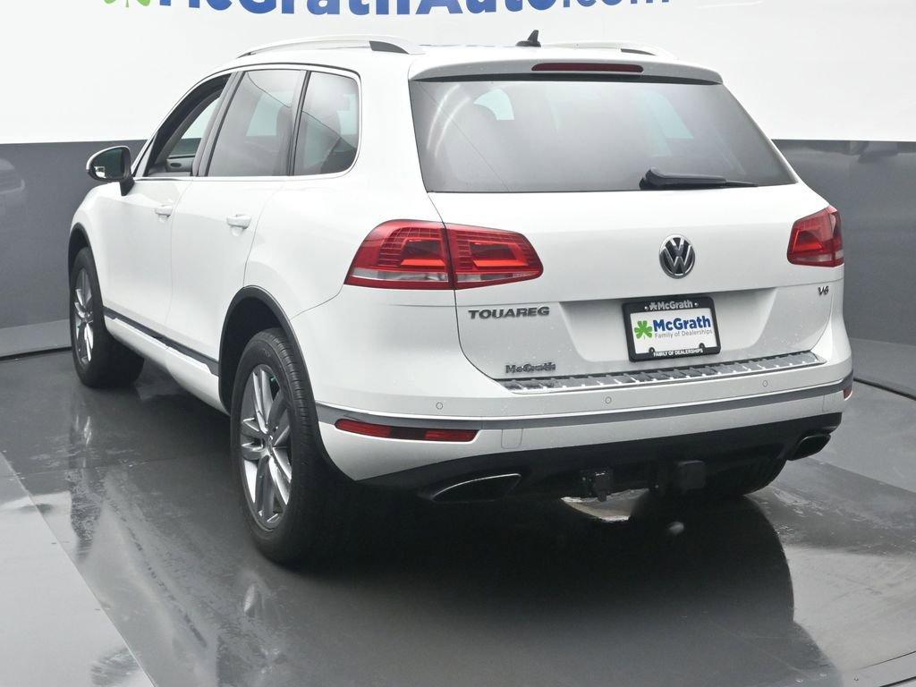 2016 Volkswagen Touareg Vehicle Photo in Marion, IA 52302