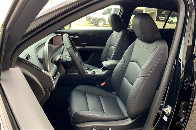 2025 Cadillac XT4 Vehicle Photo in KANSAS CITY, MO 64114-4545