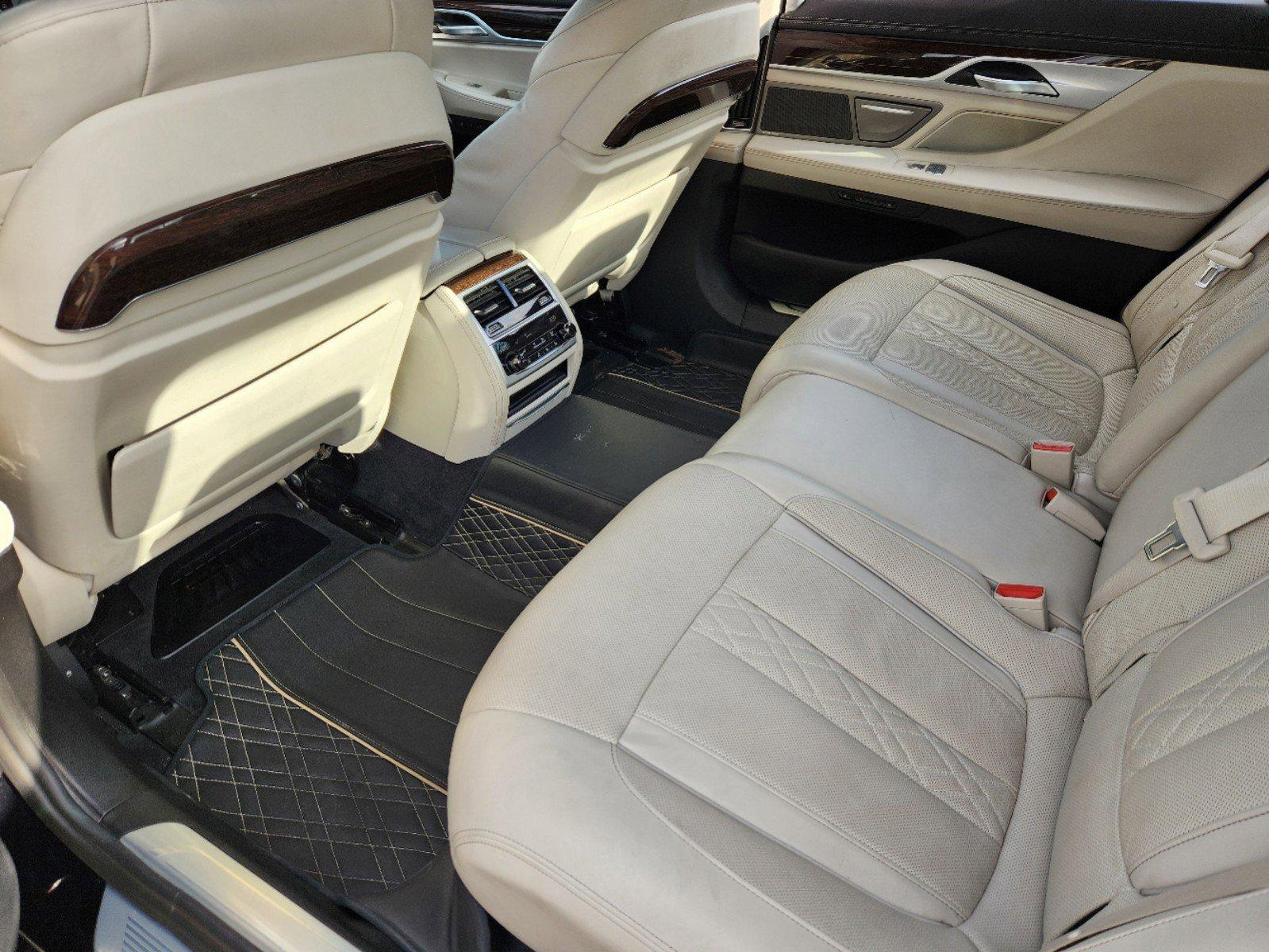 2022 BMW 740i Vehicle Photo in PLANO, TX 75024