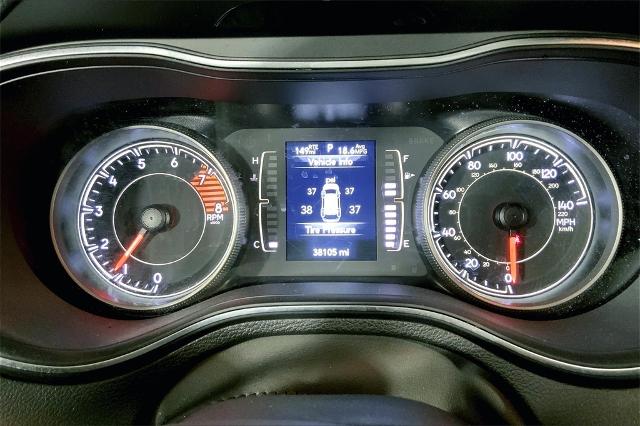2021 Jeep Cherokee Vehicle Photo in Kansas City, MO 64114