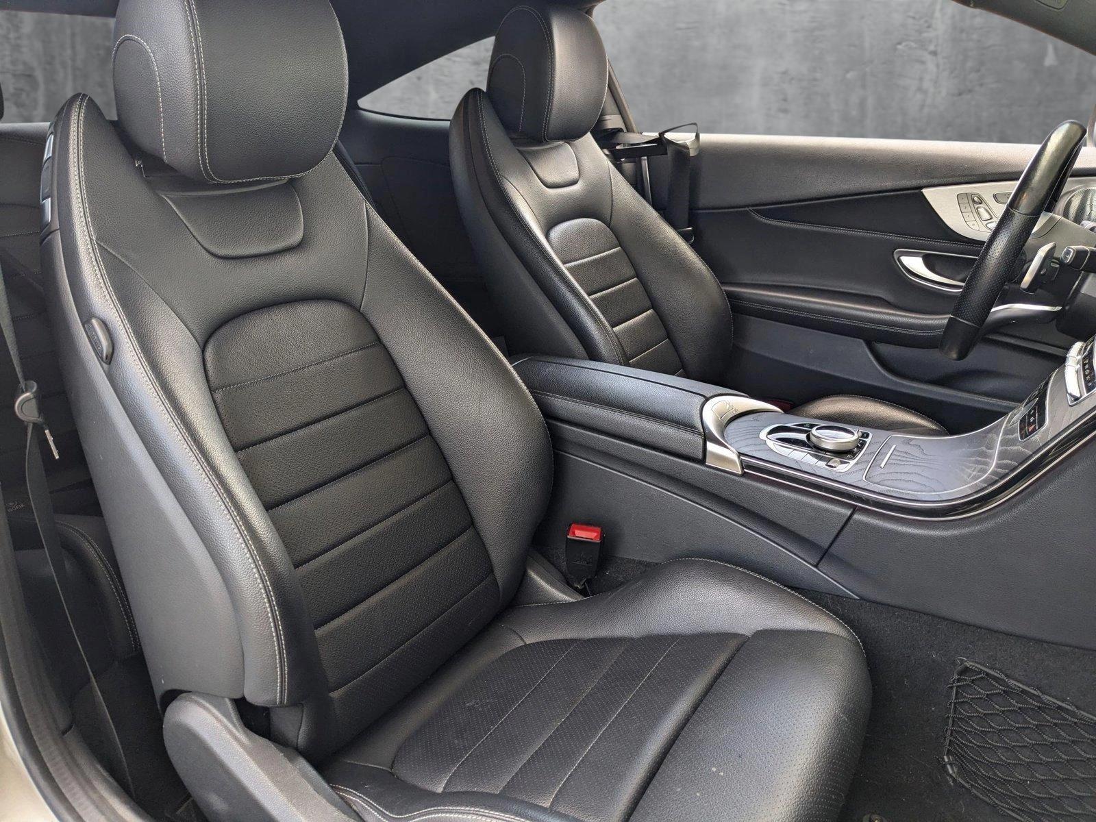 2019 Mercedes-Benz C-Class Vehicle Photo in VALENCIA, CA 91355-1705