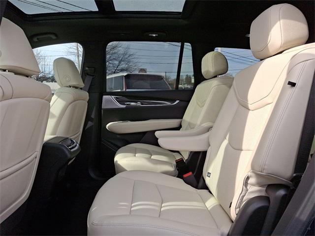 2025 Cadillac XT6 Vehicle Photo in ALLENTOWN, PA 18103-7399