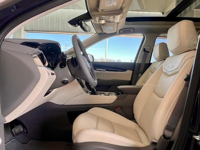 2025 Cadillac XT6 Vehicle Photo in EFFINGHAM, IL 62401-2832