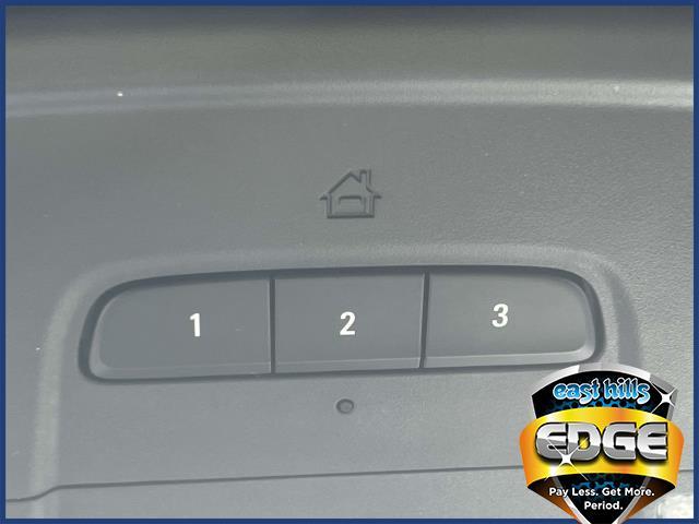 2022 Chevrolet Traverse Vehicle Photo in Roslyn, NY 11576