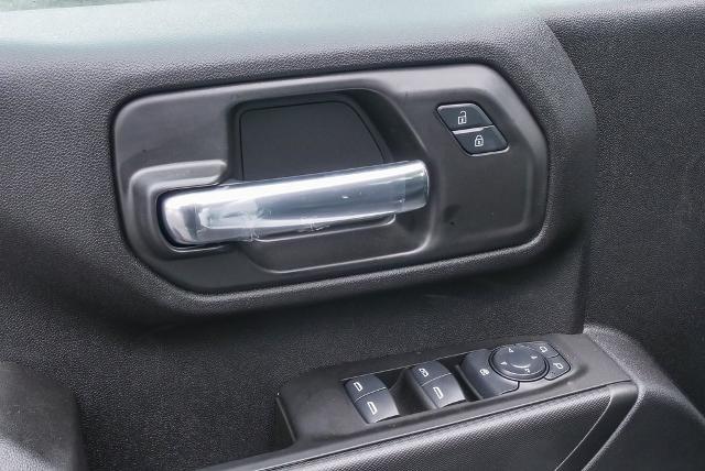 2025 Chevrolet Silverado 3500 HD CC Vehicle Photo in VENTURA, CA 93003-8585