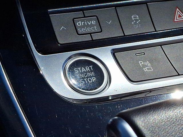 2023 Audi Q7 Vehicle Photo in DANBURY, CT 06810-5034