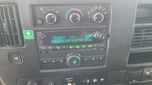2016 Chevrolet Express Passenger 3500 Vehicle Photo in FLAGSTAFF, AZ 86001-6214